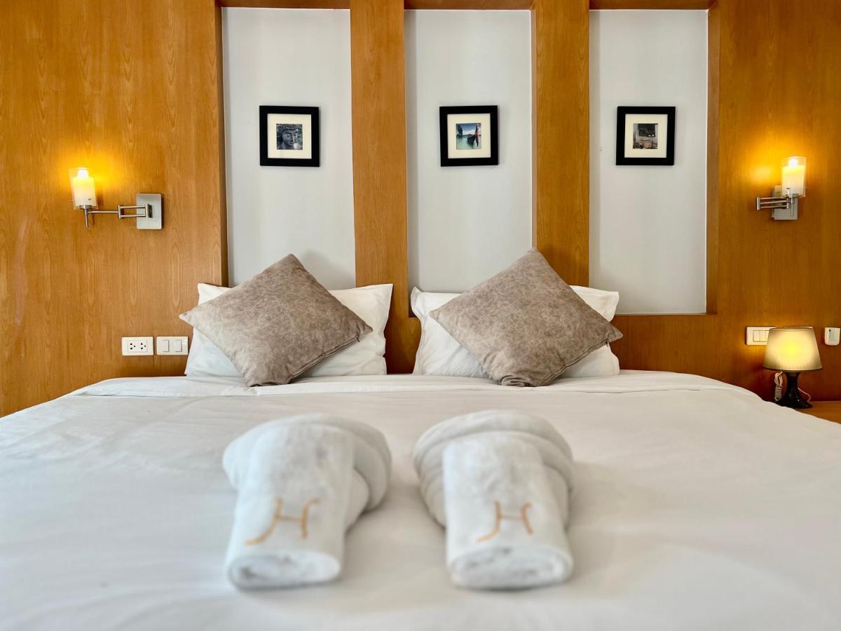 Icon Park Phuket Condo Kültér fotó